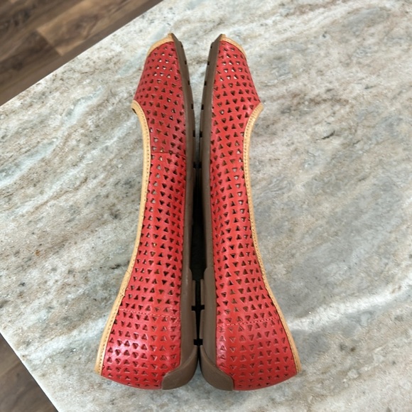 L. L. Bean Leather Peep Toe Flats Size 8.5M red and tan - Picture 9 of 10